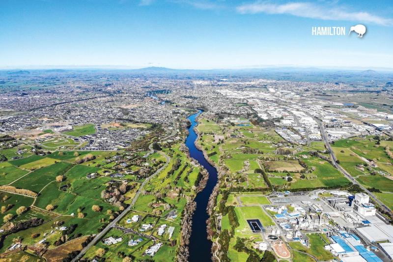 Hamilton-Postcards-NZ