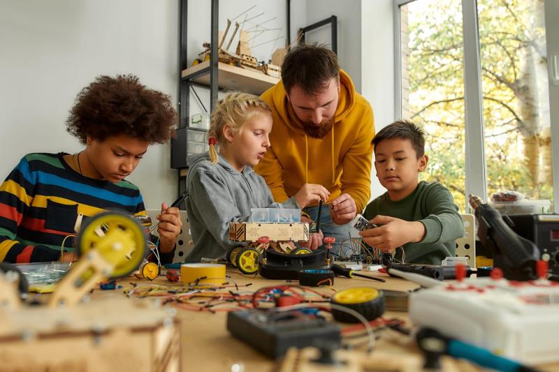 Holiday-Programmes-Robotics